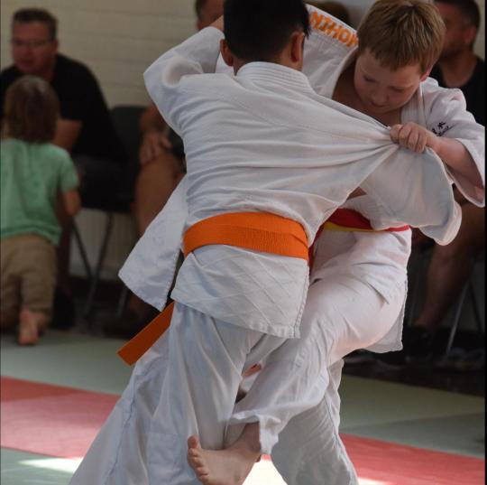 Home 5531f55fbd5e27736cd81a29e2a15190 540x537 134x0 806x538 Crop 2